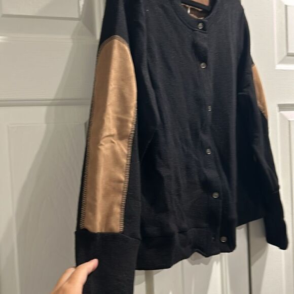 NWT DREW Black Cardigan w/ Tan Foil Suede sleeve patches and Back, Size XL - Picture 5 of 8